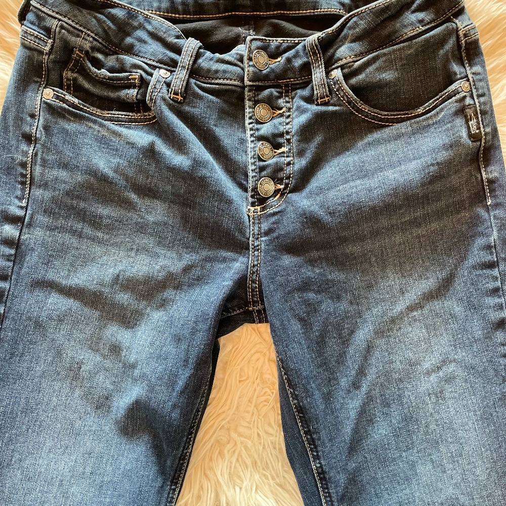 Silver Jeans Co. | Suki Bootcut | Dark Wash - Picture 2 of 5